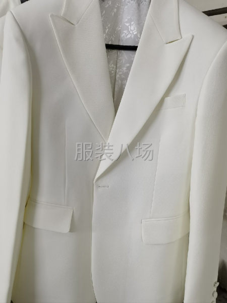精品男西服 西裤 内饰工艺制作一个内袋 外面制作西服工艺-第9张图片