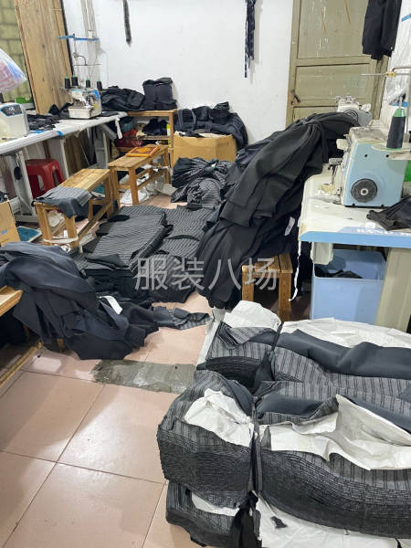 诚信裤裙加工厂-第1张图片