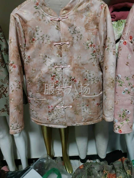 主打卖点： 蓬松、不压身、全方位舒适 驼绒棉袄棉裤，锁温保暖-第3张图片