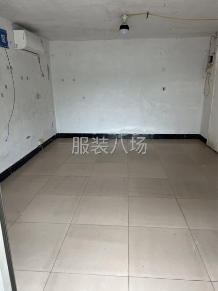 有一門面適合做整燙包裝上面配有住房-第1張圖片