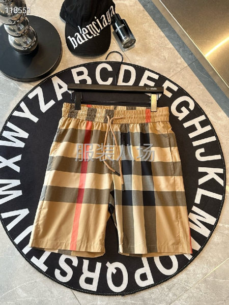 BURBERRY  夏季新款梭织五分裤  厚薄适中-第8张图片