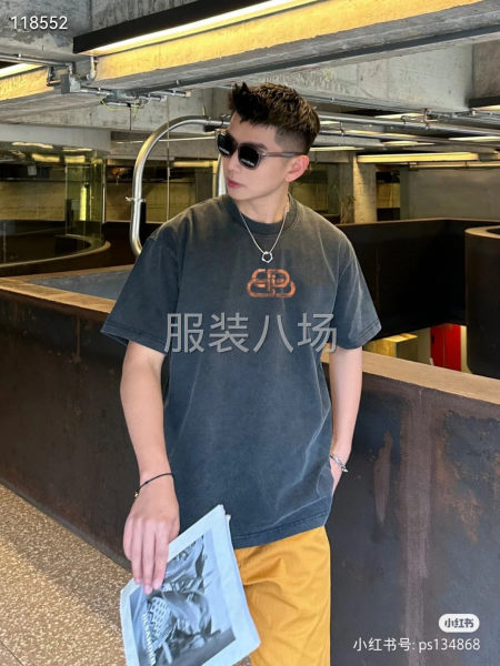 BALENCIAGA  夏季经典印花短袖  磨边做-第1张图片