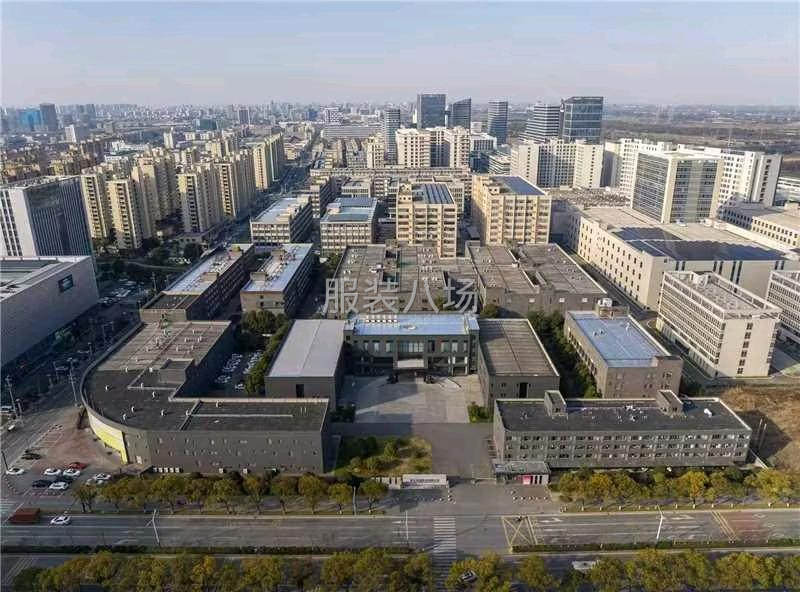 招聘熟练整烫1个，车位3个-第3张图片