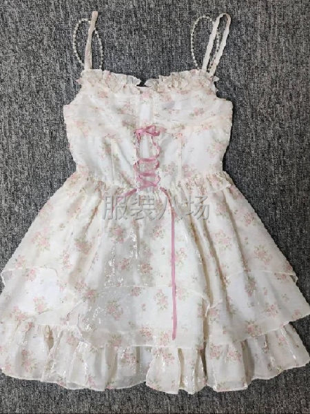 200件女装/连衣裙/衬衫/呢子大衣/羽绒服外发-第4张图片