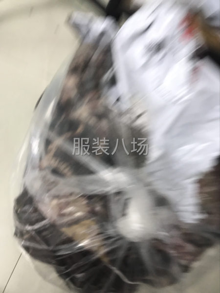 招聘半精品样衣工两名-第1张图片