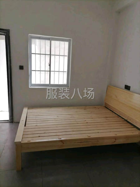 有空调，沐浴器，马桶-第1张图片