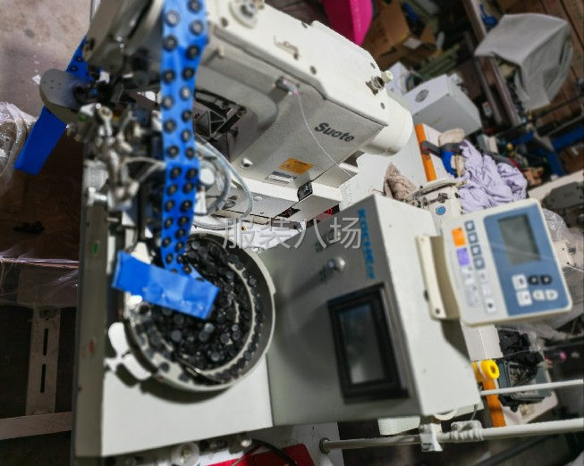 电脑自动送扣钉扣机 带底线钉扣机-第1张图片