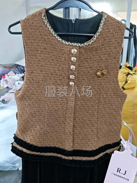 大牌卫衣客人做多200件-第1张图片