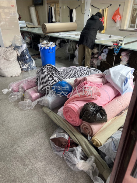 招裁剪副裁一名-第1張圖片