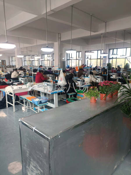 本厂承接各类梭织品类，羽绒服-第4张图片