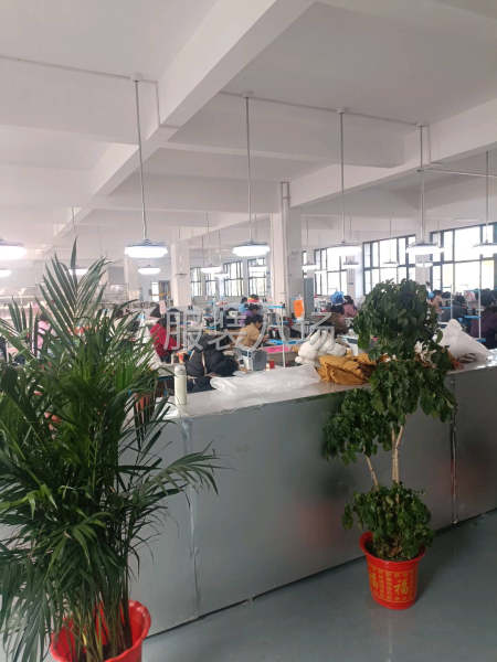 本厂承接各类梭织品类，羽绒服-第3张图片