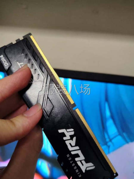 夫妻倆，不挑衣服工序和面料，拷邊平車都可以-第1張圖片