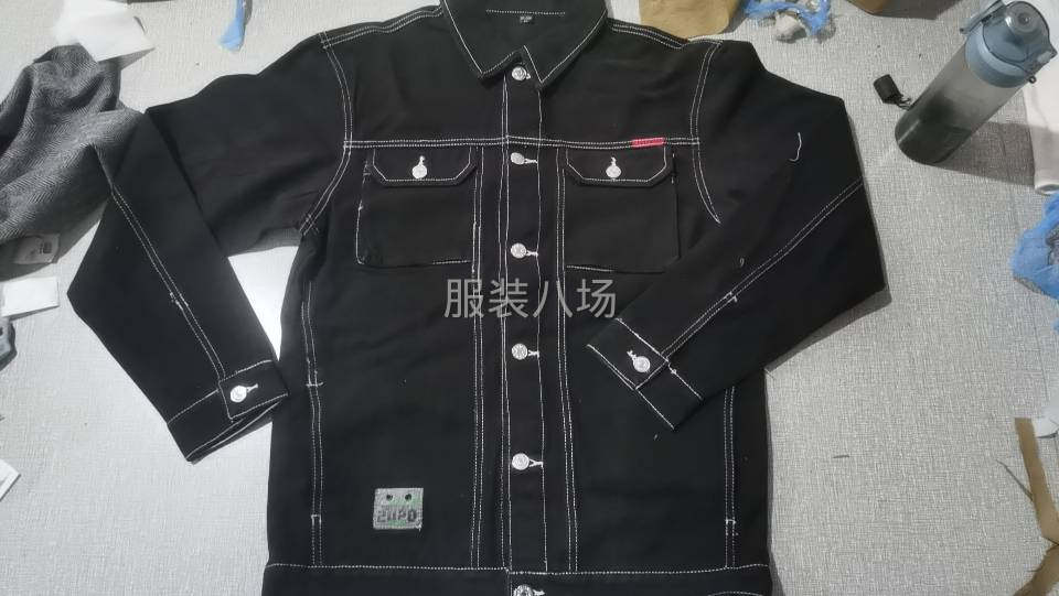 成年大装牛仔上衣-第1张图片