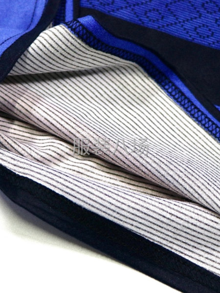 長袖親膚棉翻領(lǐng)T恤（條紋款）-第7張圖片