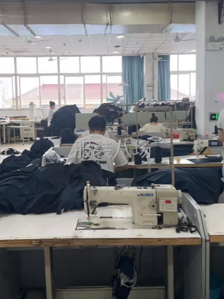 招聘服裝精英-第1張圖片