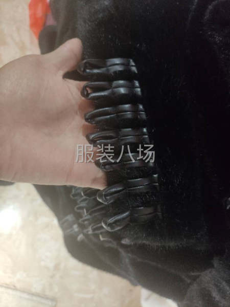 找工作，夫妻倆，不挑衣服工序和面料，拷邊平車都可以。-第1張圖片