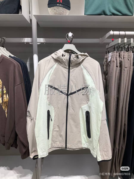 负责针梭织样衣-第1张图片