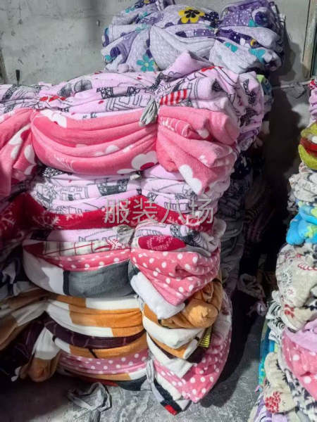 中國南通疊石橋家紡城，庫存，正品都有的，價格便宜！-第2張圖片