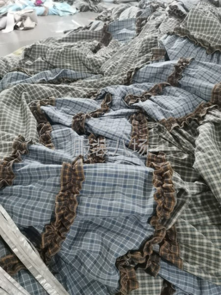 新國(guó)風(fēng)、西裝、襯衣、連衣裙、褲子，尋十三行長(zhǎng)期合作客戶(hù)-第9張圖片