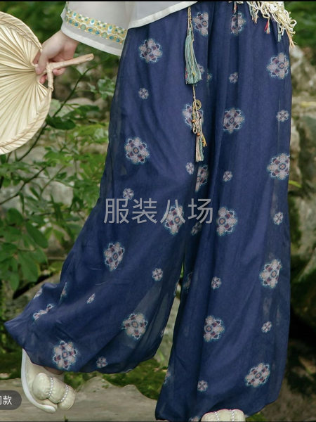 找附近小班子，或者夫妻，质量要求有点严-第1张图片