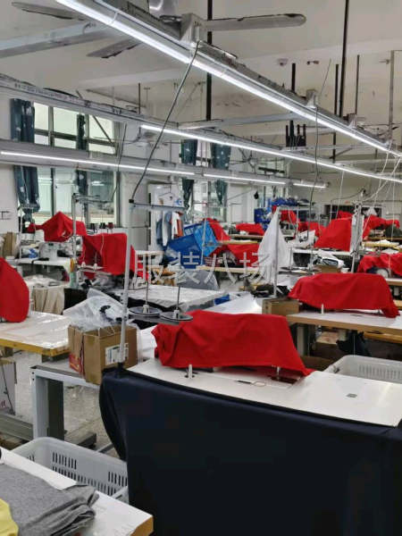 主要是检查衣服质量是否合格-第1张图片