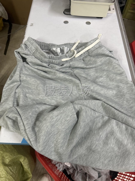 长期做外贸稳定的裤子，简单易上手，工资准时-第1张图片