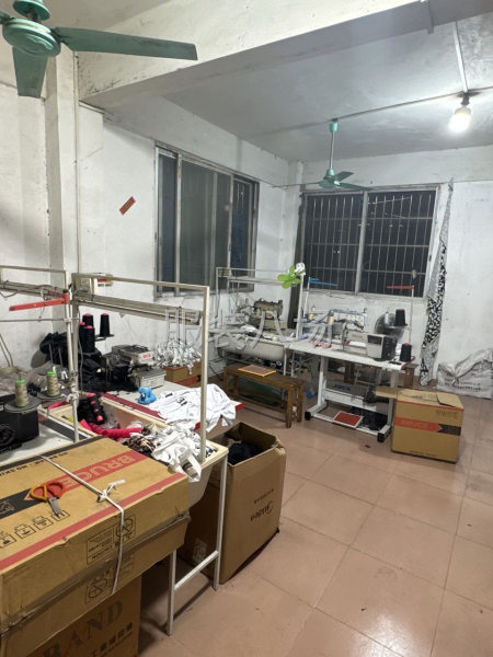 两个打边车一个平车一个电脑坎车都是去年刚刚买的有看上的电话-第1张图片