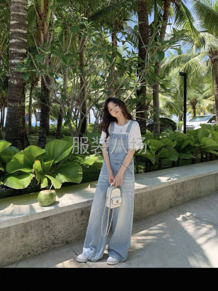 牛仔背带裤外发-第1张图片