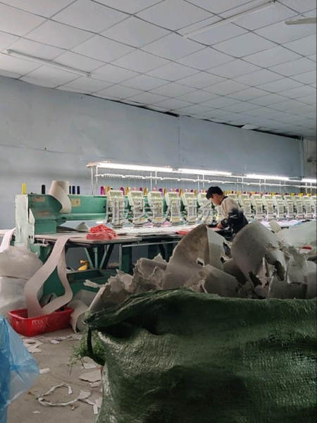 诚聘绣花裤头工人-第1张图片