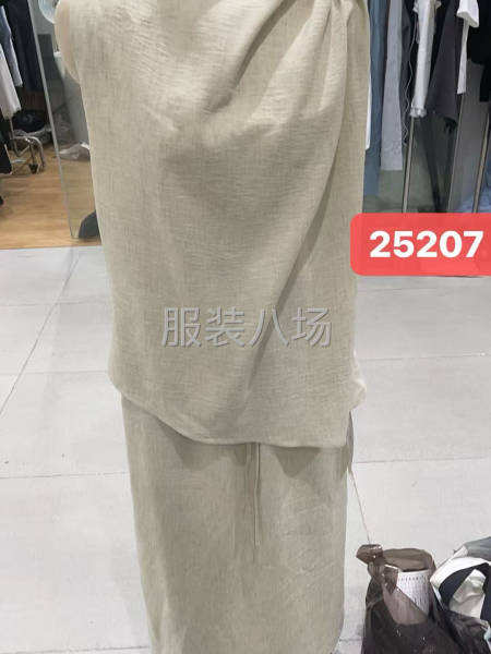 招整件梭织连衣裙，衬衫车位-第1张图片