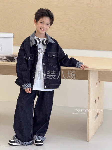 牛仔上衣工价12元左右-第1张图片