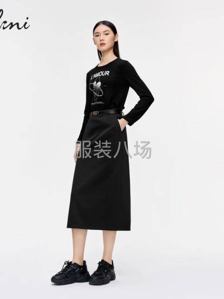 伊芙丽上衣-第2张图片