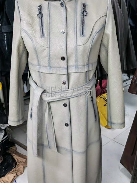 承接服装加工，免洗皮，水洗皮，假皮真做-第1张图片
