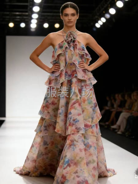 服装批发档口高价采购库存-第1张图片