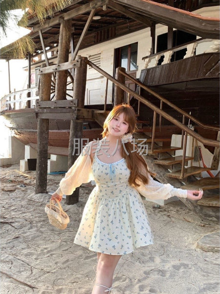 各种连衣裙长款短款数量，一般一个款都是500到1000件左右-第4张图片