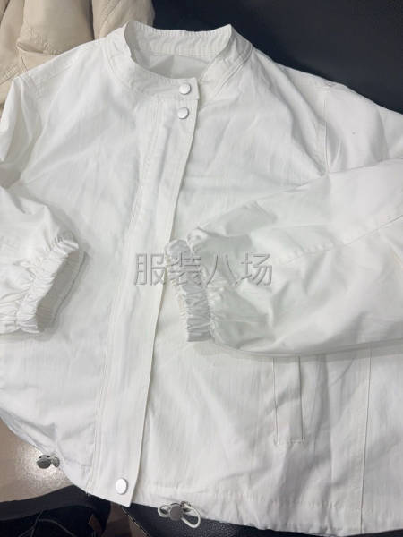 外发简单精品马甲、外套，要夫妻对或者4-8人做工好就可以长期-第1张图片