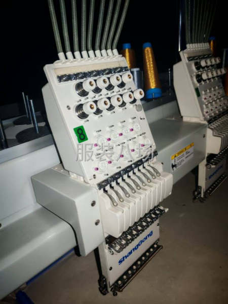 8头样板电脑绣花机转让-第1张图片