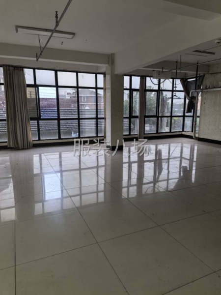 海王村夏家兜二楼150平厂房出租落地窗干净整洁-第1张图片