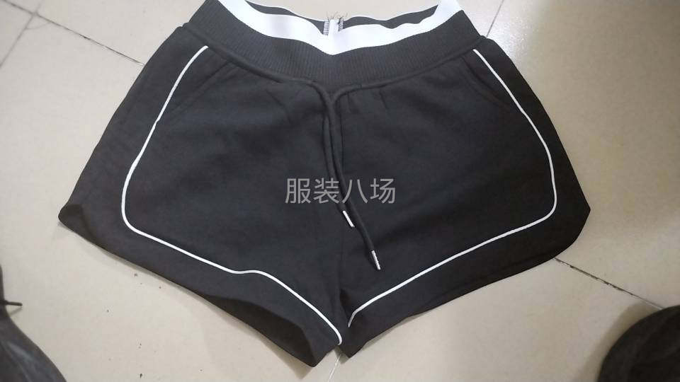 女装针织短袖-第1张图片