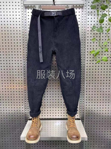 大家好库房刚到了一批精品男裤，做男装的联系我，质量特别好-第1张图片
