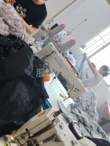 服装厂招整件车工-第1张图片