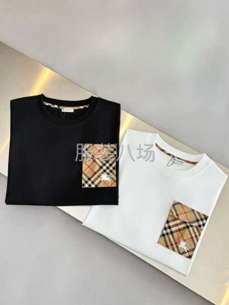 Burberry巴宝莉26早春格纹口袋圆领短袖-第8张图片