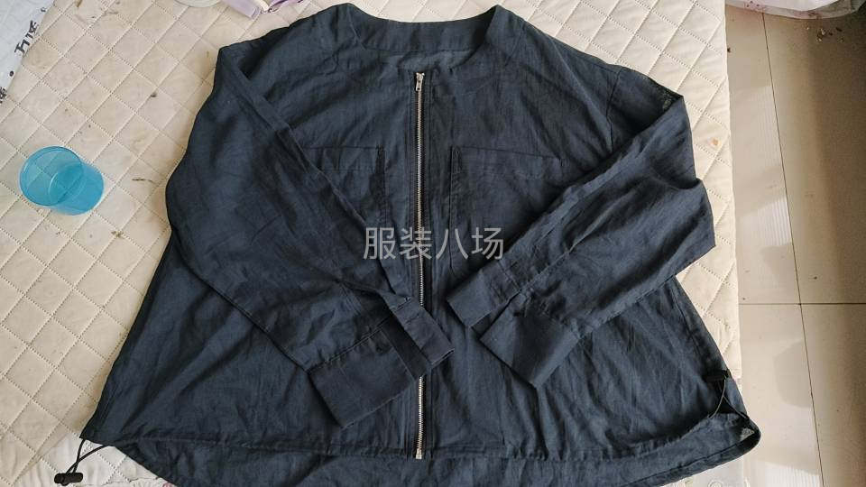 专业衬衫 裤子   夹克  羽绒服-第1张图片