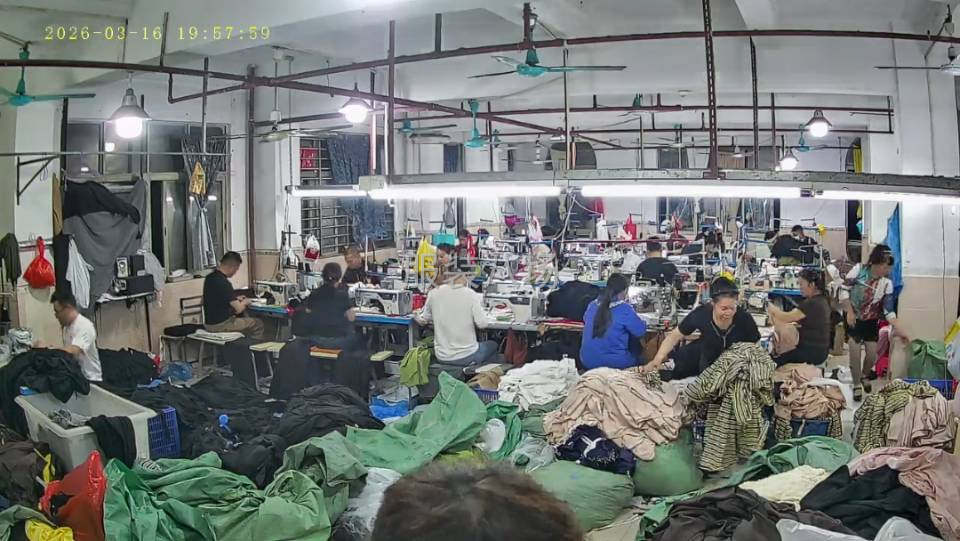 本厂有三四十余人。结账爽快的请联系。-第1张图片