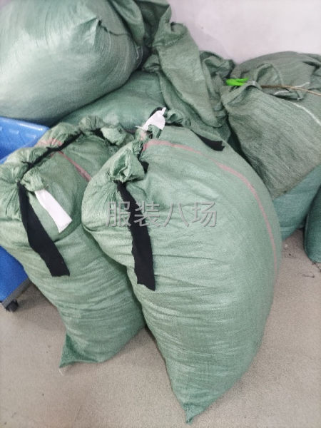 云汉大港区制衣厂出租-第1张图片