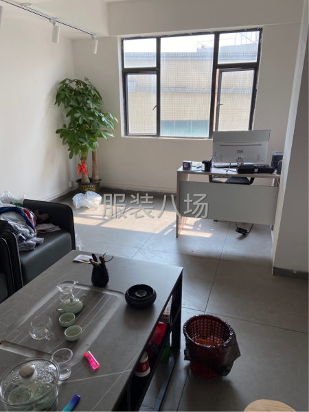 承接各类服装加工.包工包料.来料加工.清加工都可.-第3张图片