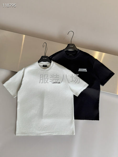 BALENCIAGA夏季新品T恤衫磨破做旧洗水-第1张图片