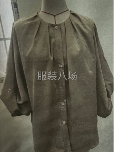 大量梭织针织衣服，款式简单，结账准时-第1张图片