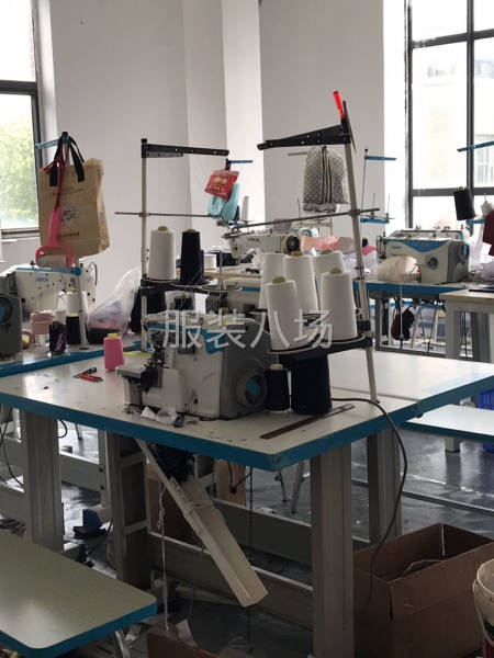 承接二次元服装设计与制作-第4张图片