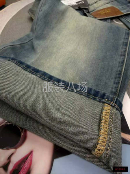 个性破洞牛仔裤-第5张图片